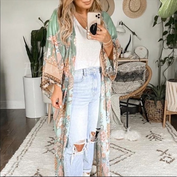 👘 Bohemian Gypsy Inspired Kimono - Picture 6 of 9